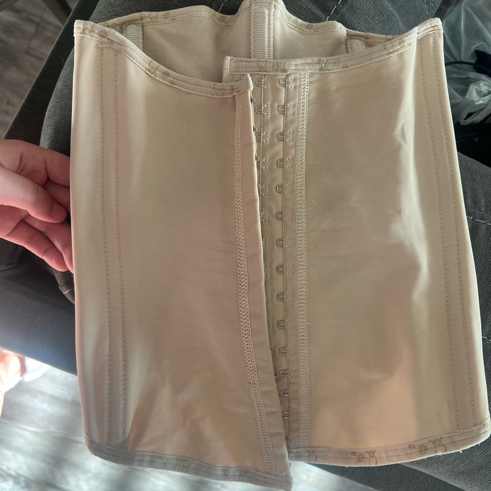 Sol beauty and care waist trainer